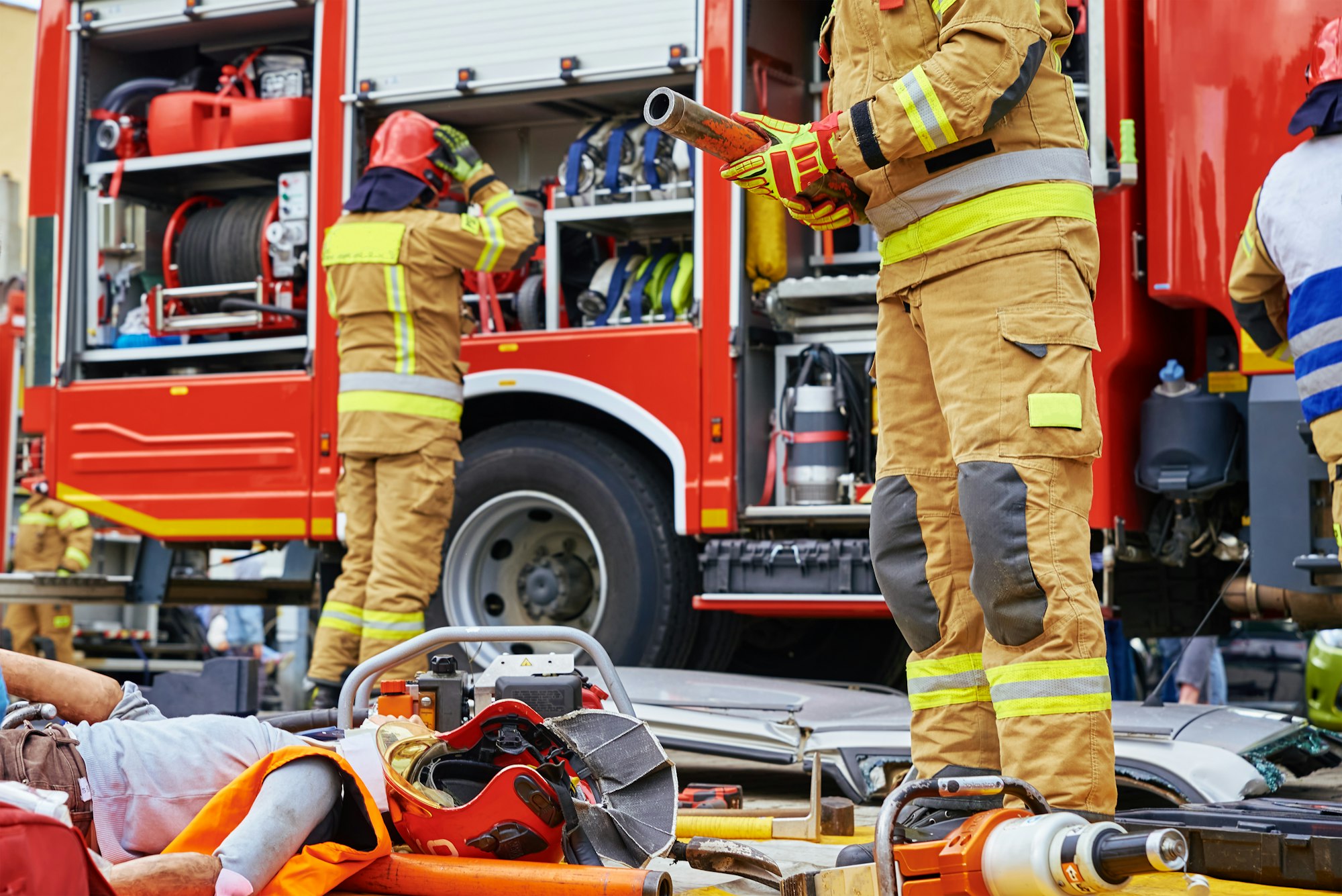 Rescuers provide first aid to the human dummy